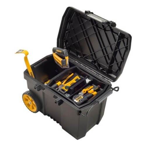 Aritrans on Instagram: Bolsa Porta Herramientas 16 bolsillos Electricista  / Constructor Dewalt Valor lanzamiento $26.990 #dewalt #dewaltlatam  #santiago #sanbernardo #puentealto #maipu #cajondelmaipo #providencia  #vitacura #chicureo #huechuraba #renca